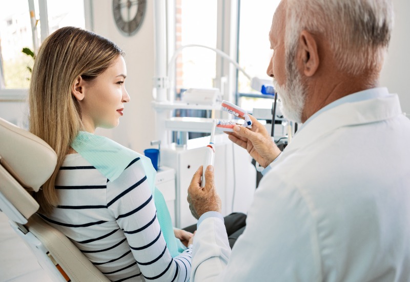 Electric toothbrush tips shared by dentist in St. Charles & Glen Ellyn, IL dental office